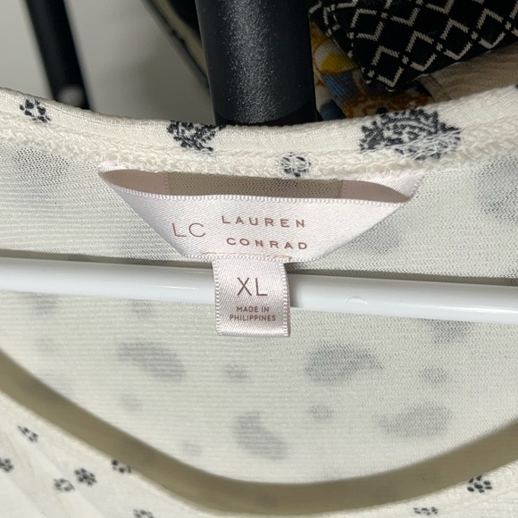 LC Lauren Conrad White Dress with Black Floral Accents - Picture 3 of 5